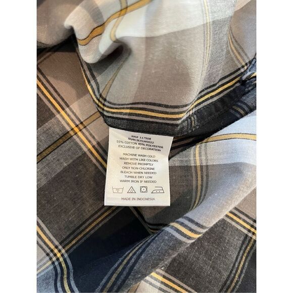 Levi’s button down shirt - Picture 6 of 7